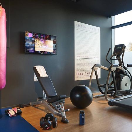 Moxy Birmingham Nec Hotel Bickenhill Kültér fotó