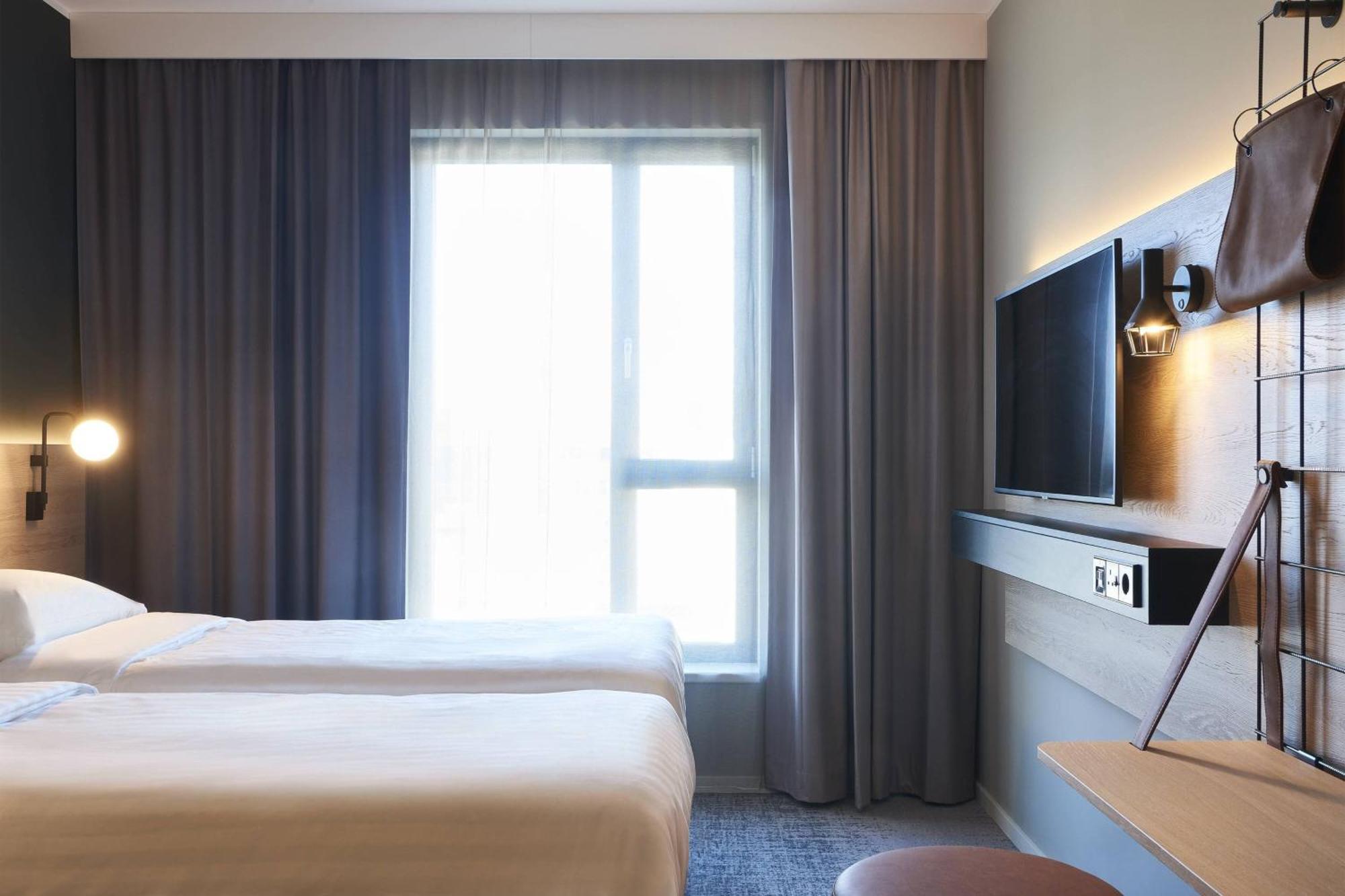 Moxy Birmingham Nec Hotel Bickenhill Kültér fotó